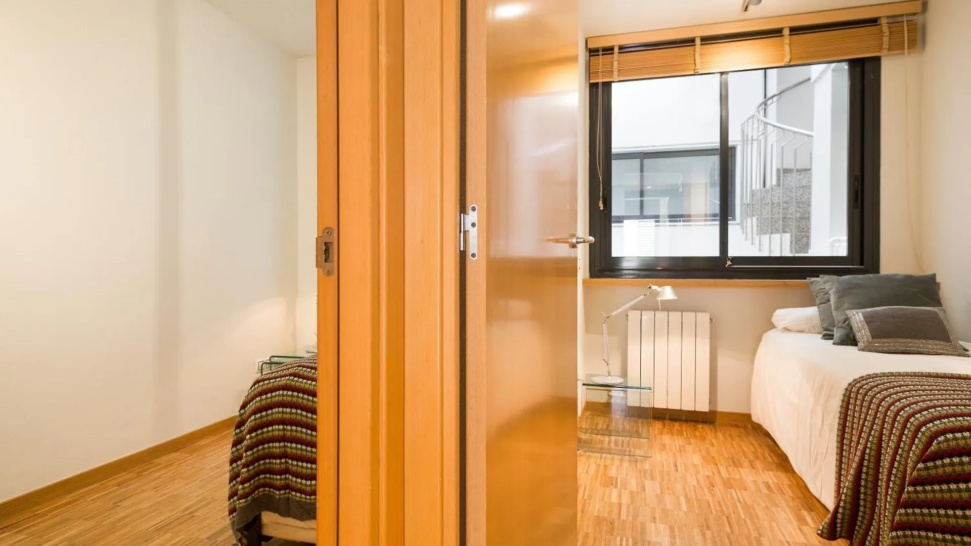 My Space Emirates - Spacious Apartments Near The City Center Barcelona